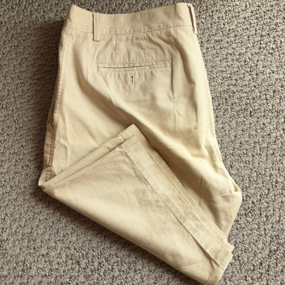 Men’s Khaki shorts. Size 35. Banana Republic